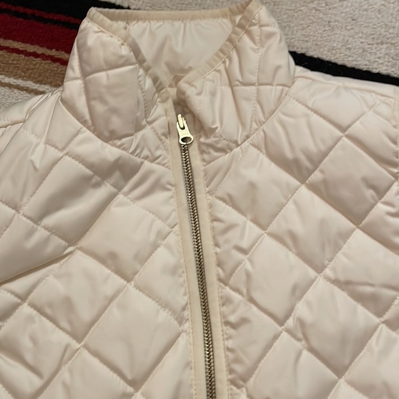 Old Navy Cream White Vest!🧥 - Picture 2 of 6